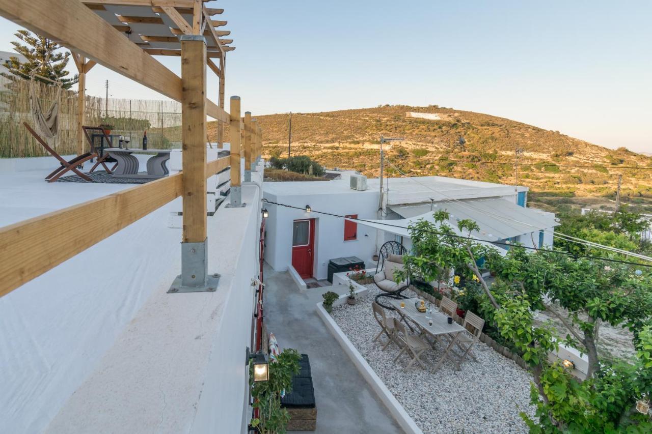 Milos Guesthouse Triovasálos Exterior foto